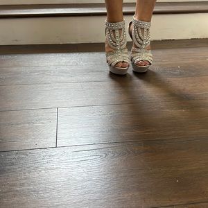 Also heels grey worn once